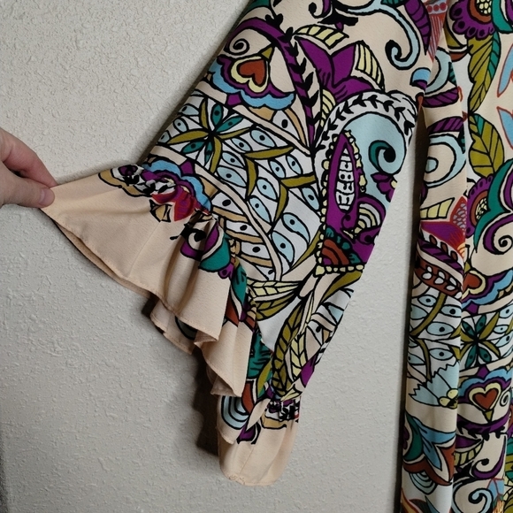 Zara Cream and Purple Resort Midi Dress with Bell Sleeves - Picture 3 of 6